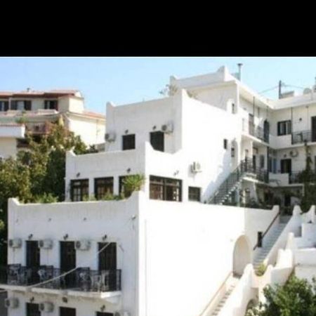 Odysseas Hotel Samos Esterno foto