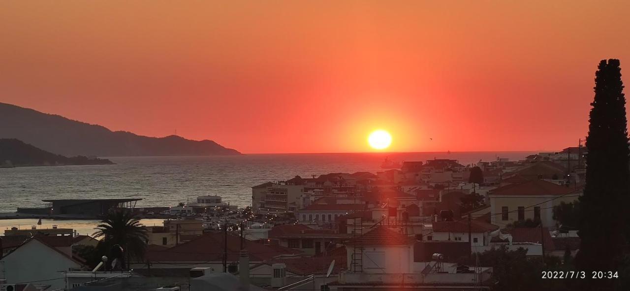 Odysseas Hotel Samos Esterno foto