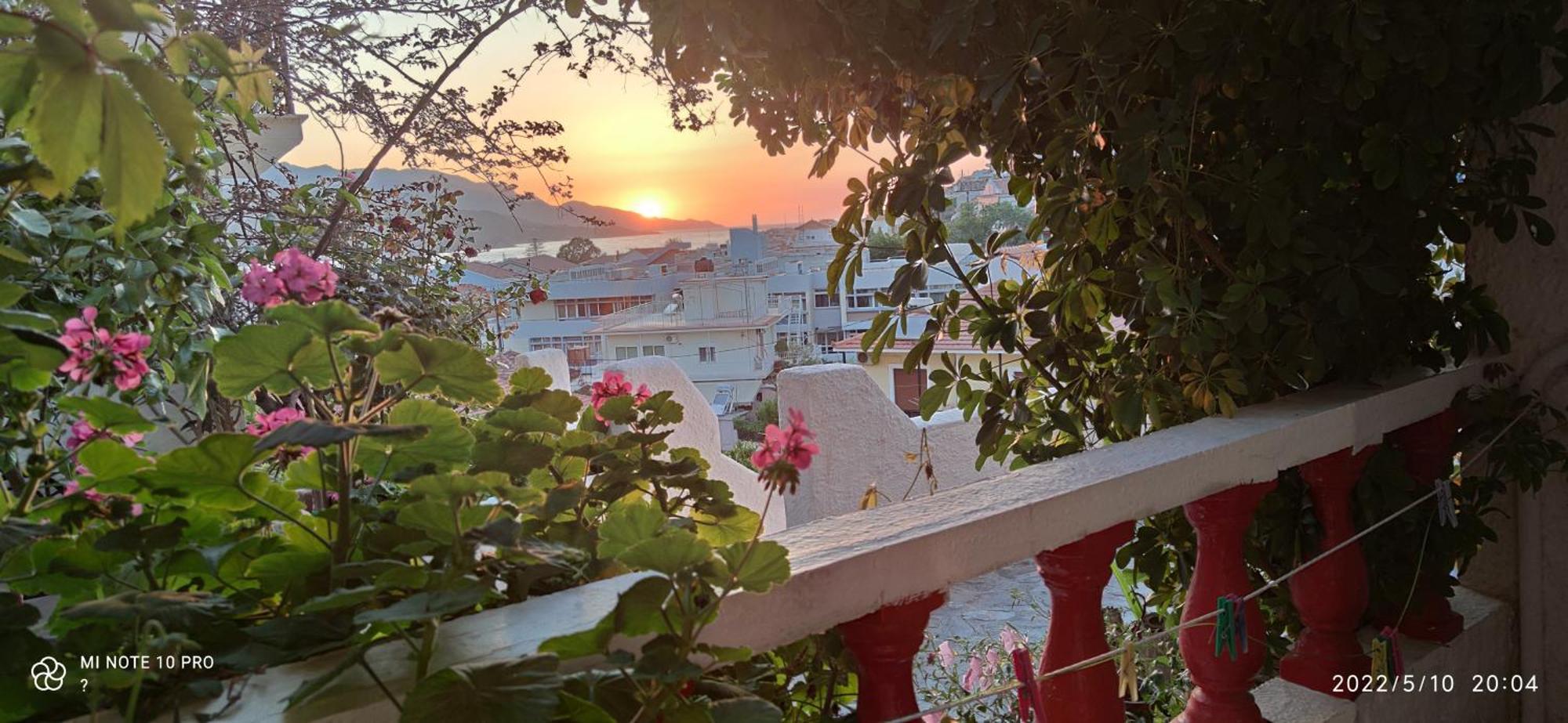 Odysseas Hotel Samos Esterno foto